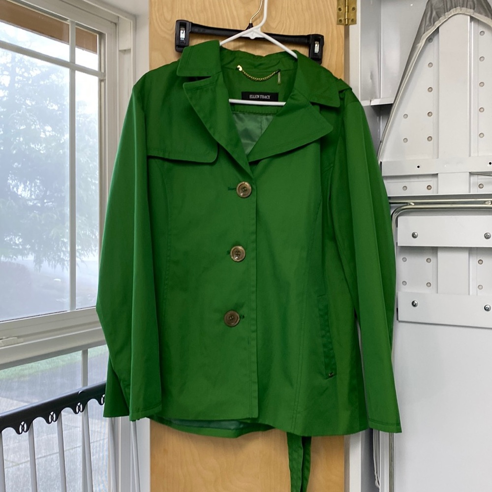 Ellen Tracy rain coat great condition